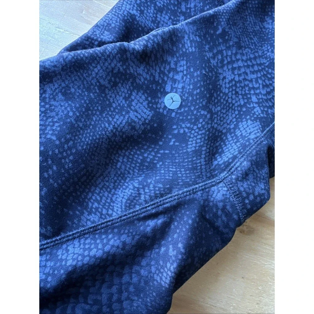 Danskin Women's High Rise Bonded Leggings Snake Swirl Size Xl EUC